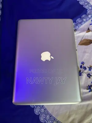 Laptop Apple MacBook 2010 2GB Intel Core 2 Duo HDD 250GB