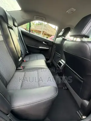 Toyota Camry SE 4dr Sedan (2.5L 4cyl 6A) 2014