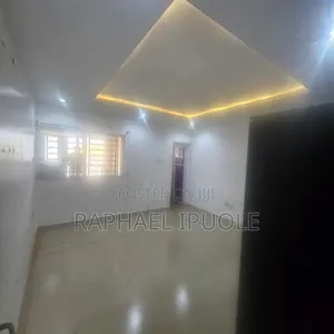 2bdrm Block of Flats in Magodo Phase 2 for rent