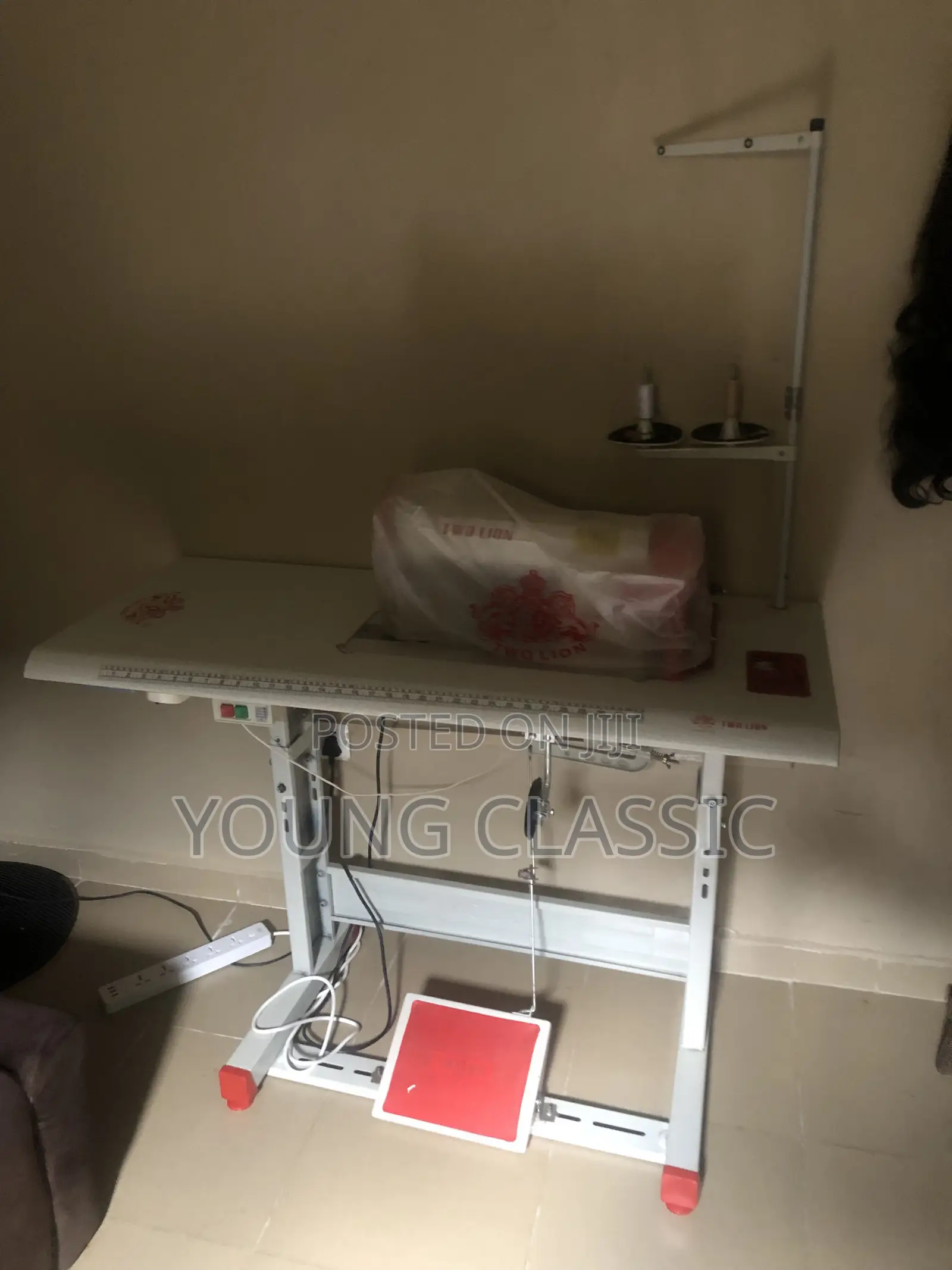 Industrial Straight Sewing Machine