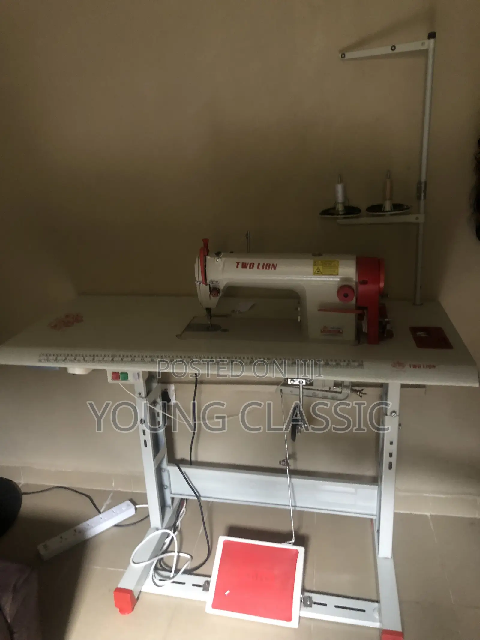 Industrial Straight Sewing Machine