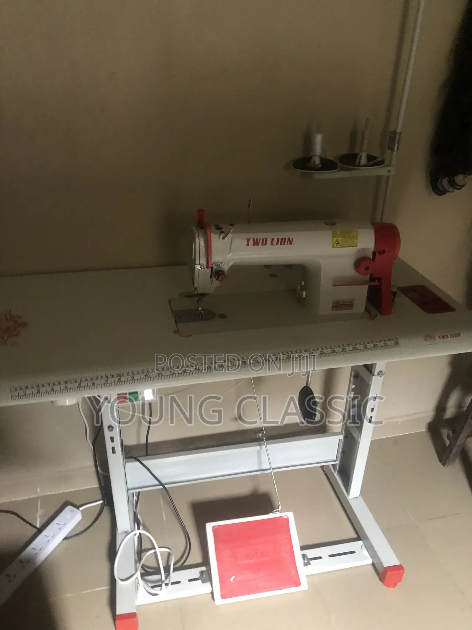 Industrial Straight Sewing Machine