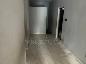 3bdrm Block of Flats in Magodo Phase 2 for rent
