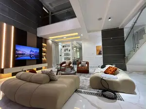 PENTAGON Apartment