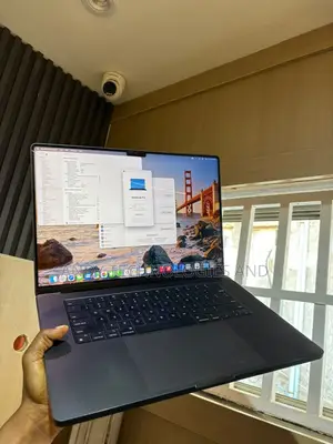 Laptop Apple MacBook Pro 2023 M3 Pro 18GB Apple M3 Pro SSD 1T