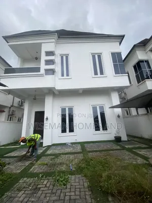 5bdrm Duplex in Osapa London for rent
