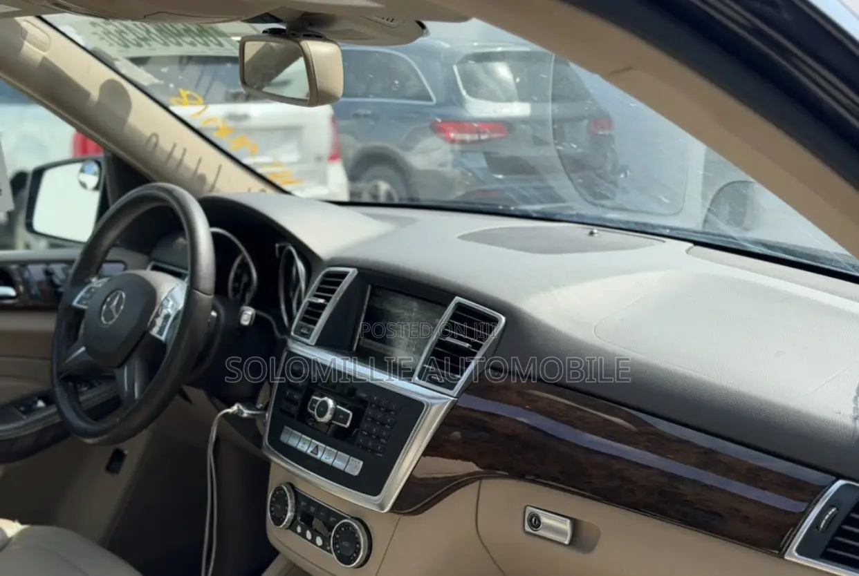 Mercedes-Benz M Class 2013 Black