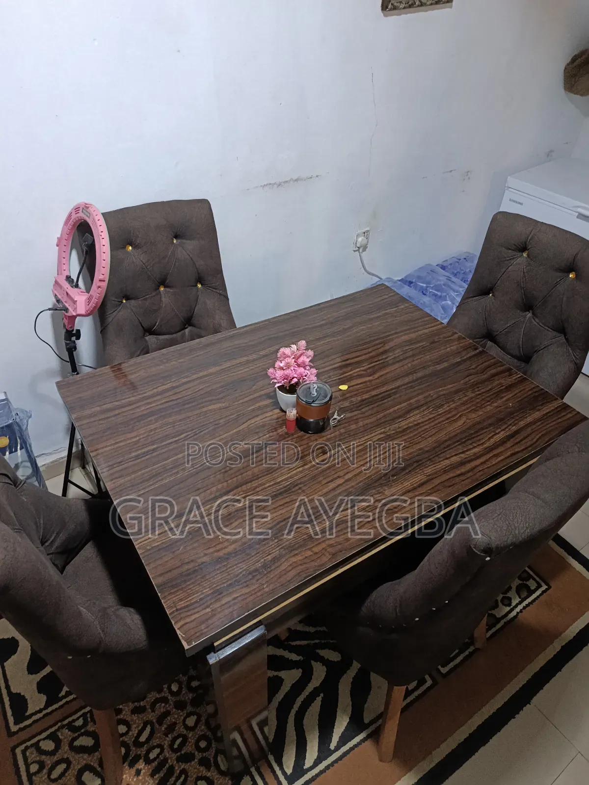 4 Sitter Dinning Set