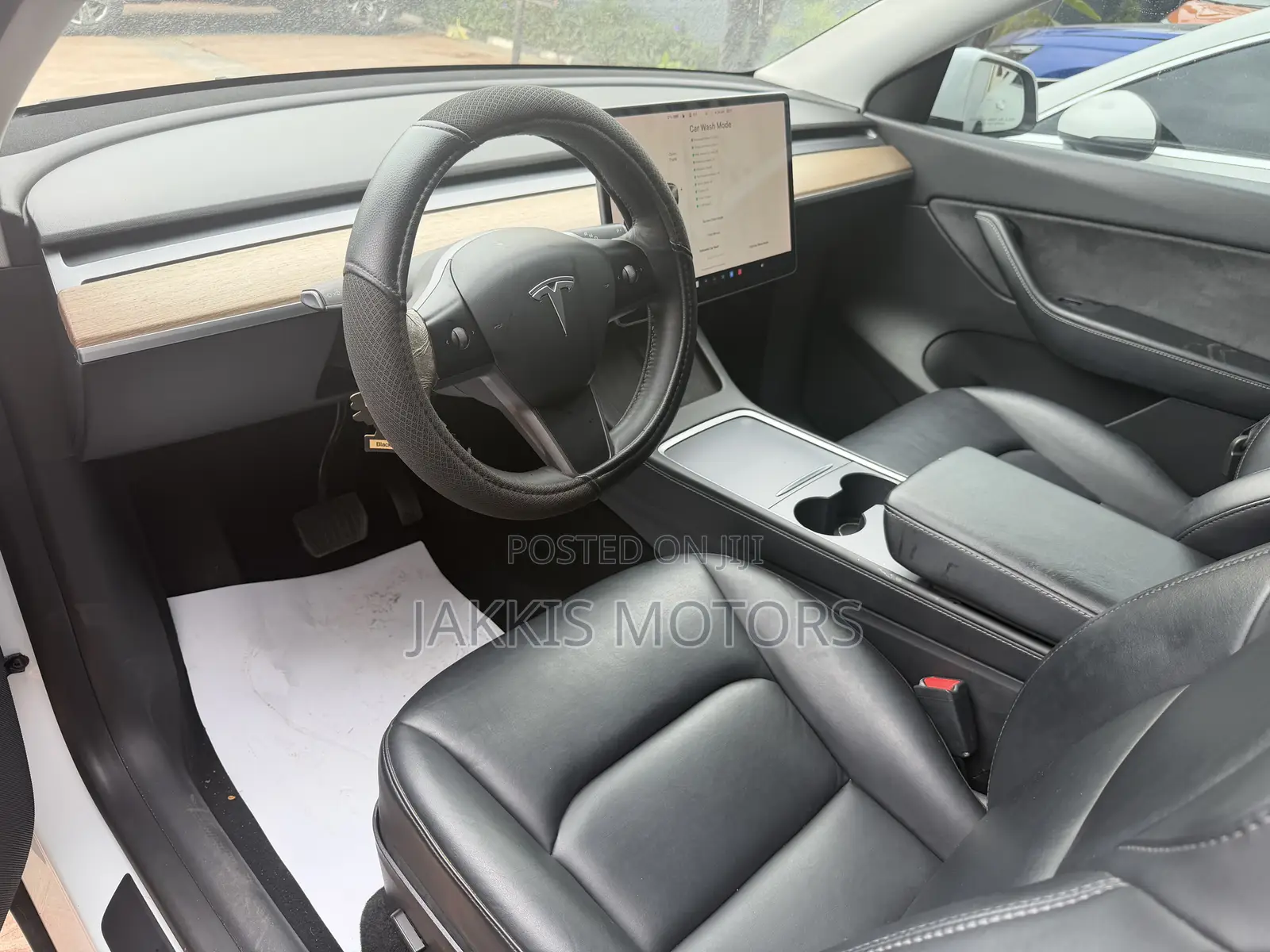 Tesla Model X 2022 White