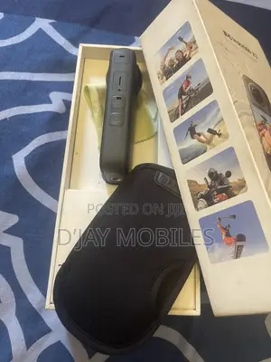 Insta 360 Camera X3