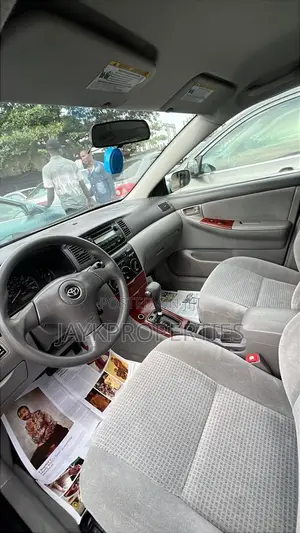 Toyota Corolla 2005 Silver