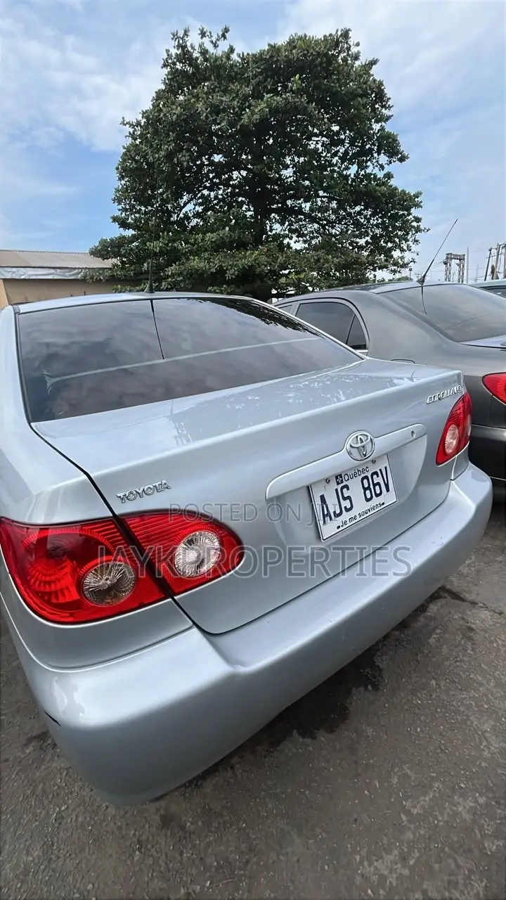 Toyota Corolla 2005 Silver
