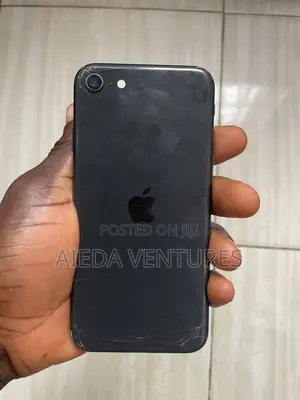 Apple iPhone SE (2020) 64 GB Black
