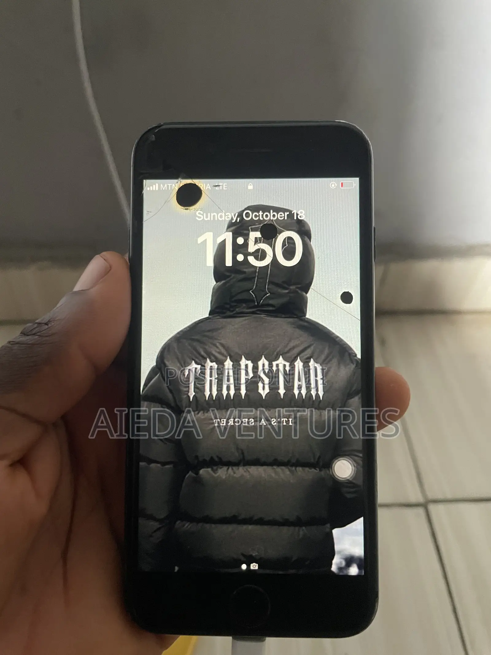Apple iPhone SE (2020) 64 GB Black