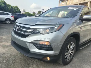 Honda Pilot LX 4dr SUV 4WD (3.5L 6cyl 5A) 2017 Silver