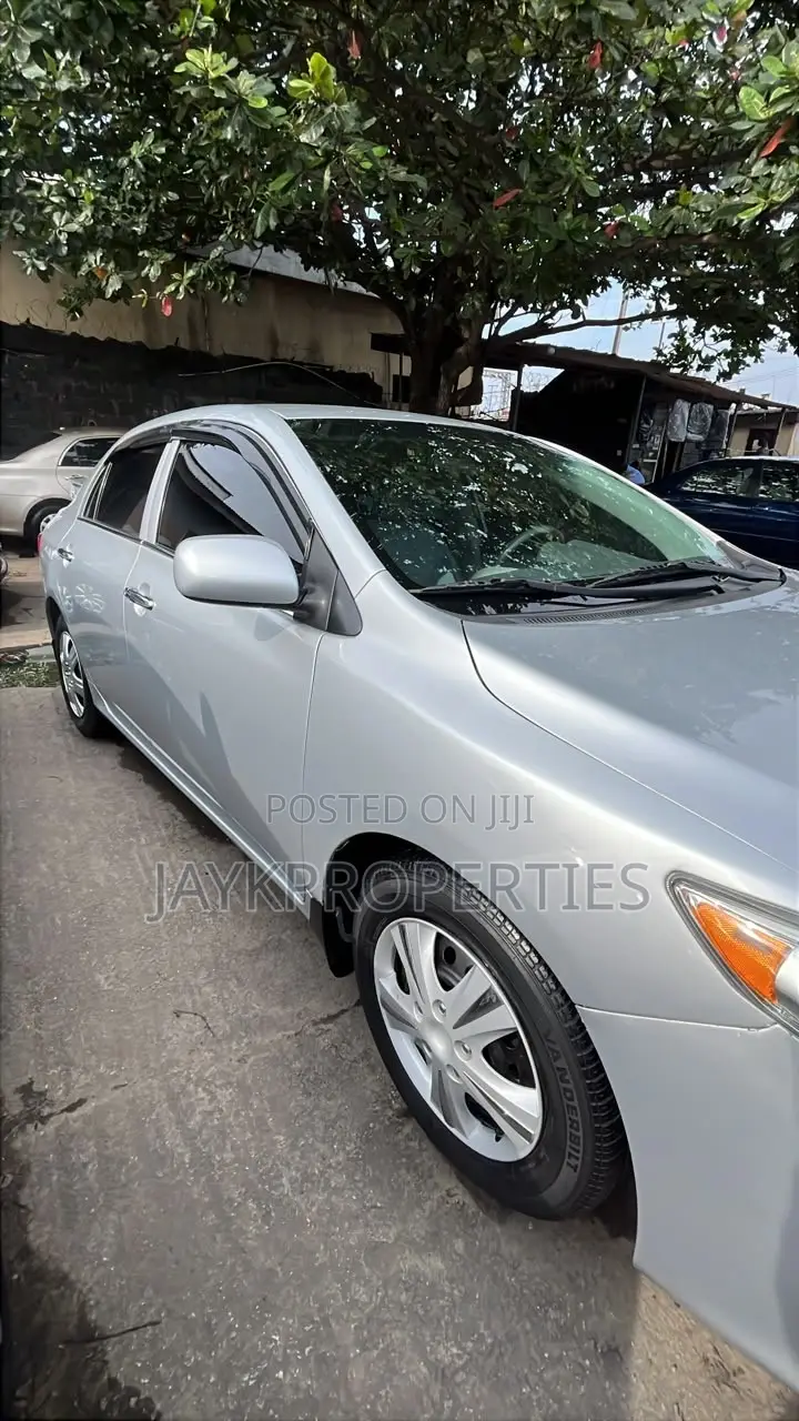 Toyota Corolla 2008 Silver
