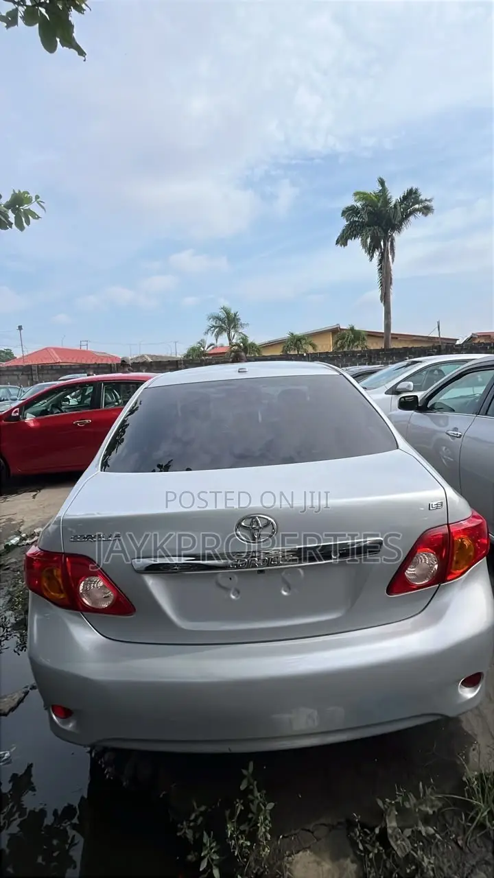 Toyota Corolla 2008 Silver