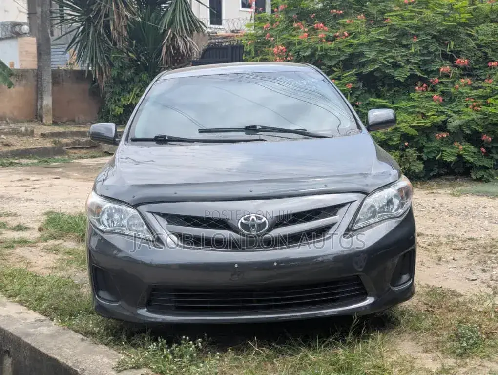 Toyota Corolla 2011 Black