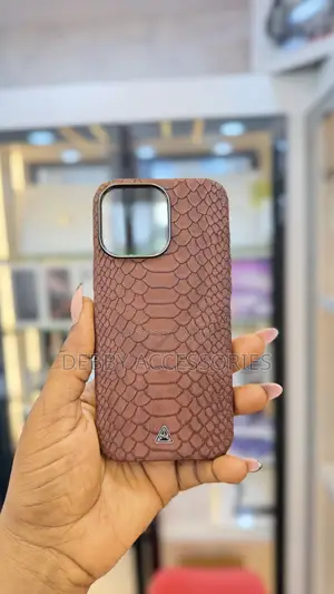 Snake Pattern Protective Phone Case /MagSafe Support