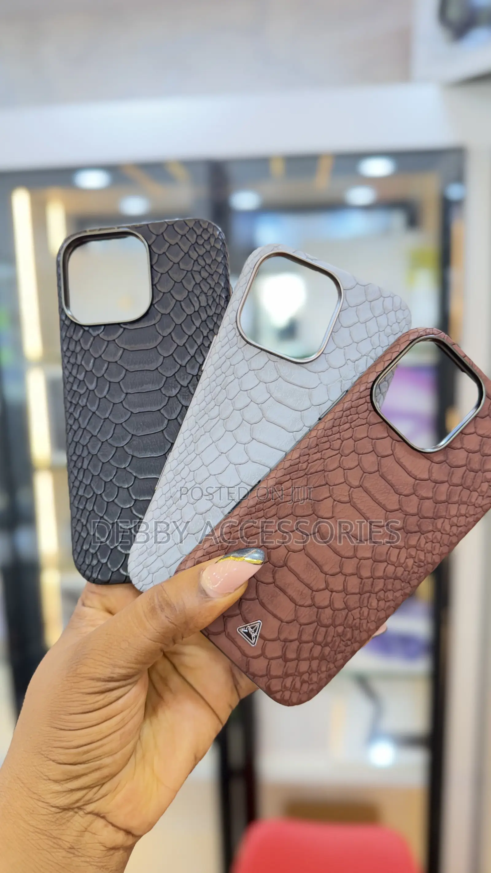 Snake Pattern Protective Phone Case /MagSafe Support