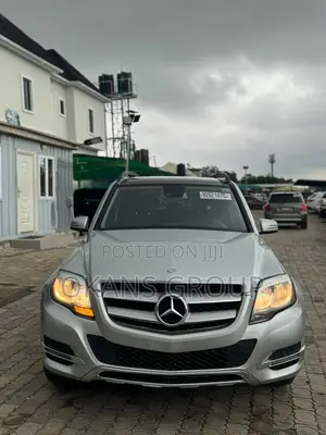 Mercedes-Benz GLK-Class Base GLK 350 4dr AWD 4MATIC (3.5L 6cyl 7A) 2015 Silver