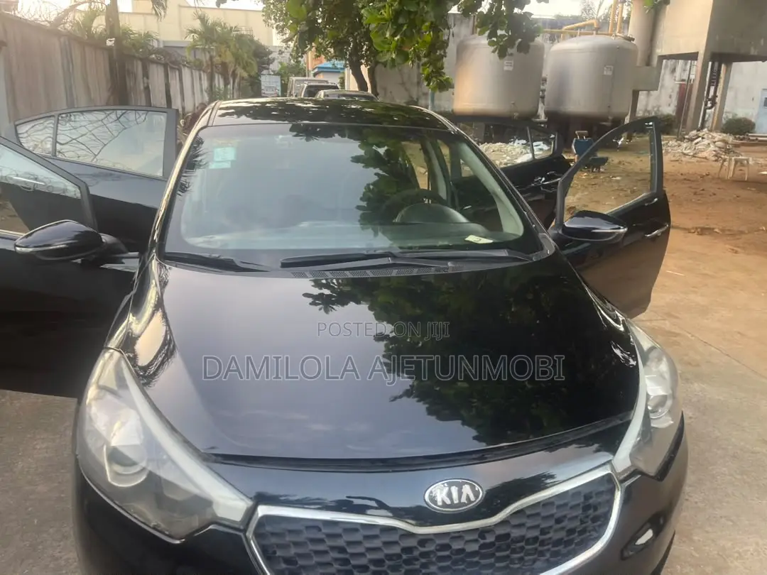 Kia Cerato 2014 Black