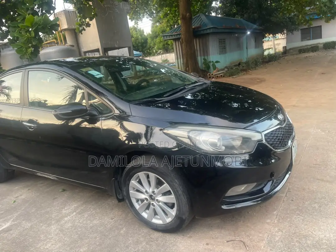 Kia Cerato 2014 Black