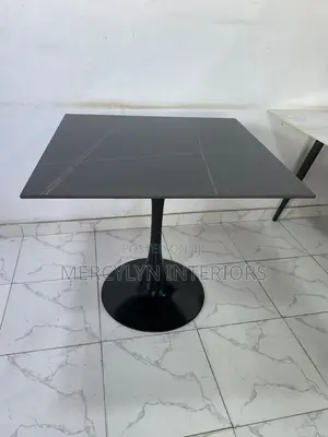 Single Metal Pole Dining Table