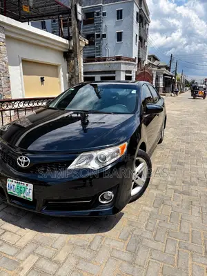 Toyota Camry 2014 Blue