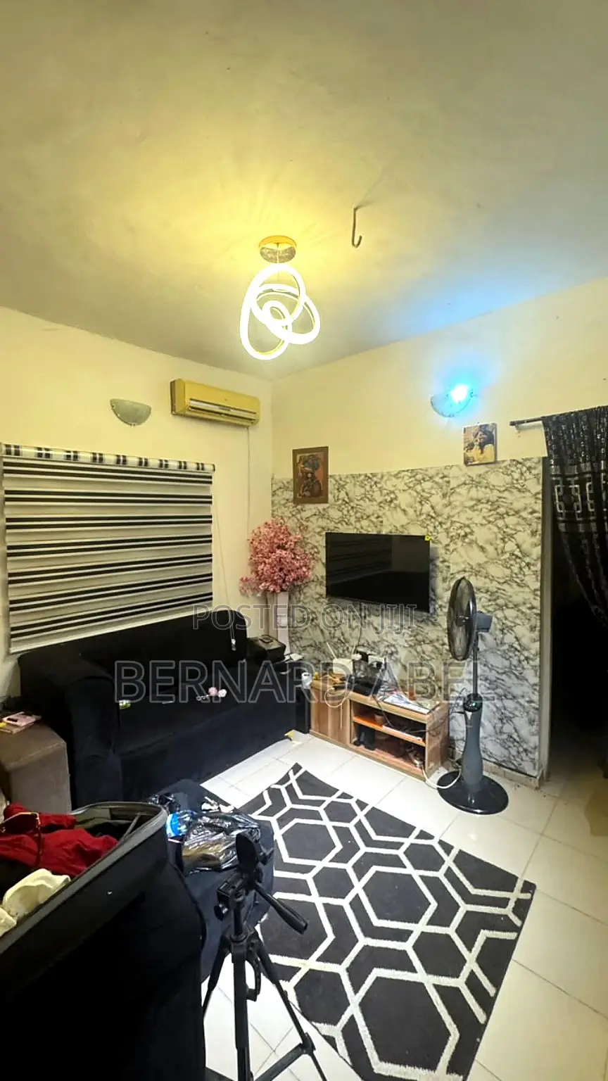 Mini Flat in Egan for rent