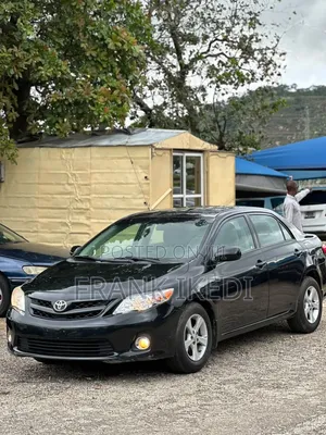 Toyota Corolla 2013 Black