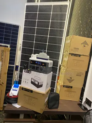 700W Solar Generator for Home Use
