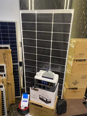 700W Solar Generator for Home Use