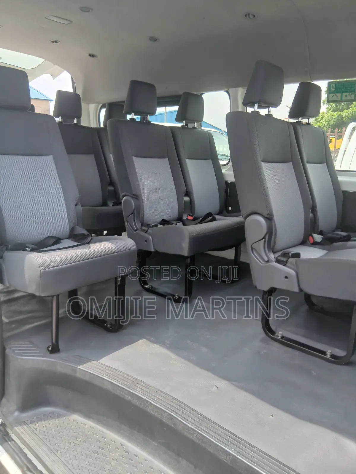 Toyota HiAce 2021 White