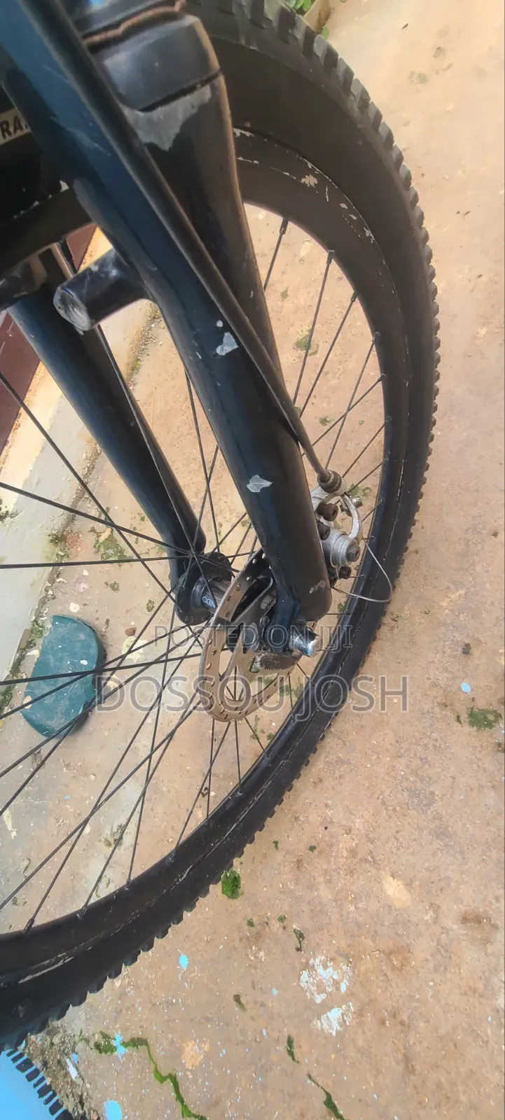 Foreign Used Specialized Hardrock Mountain Bike - 20-Speed, 26"