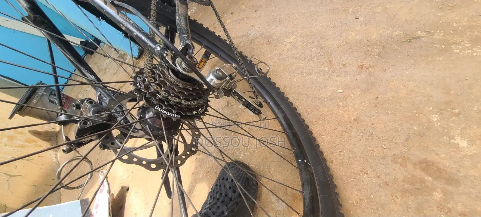 Foreign Used Specialized Hardrock Mountain Bike - 20-Speed, 26"