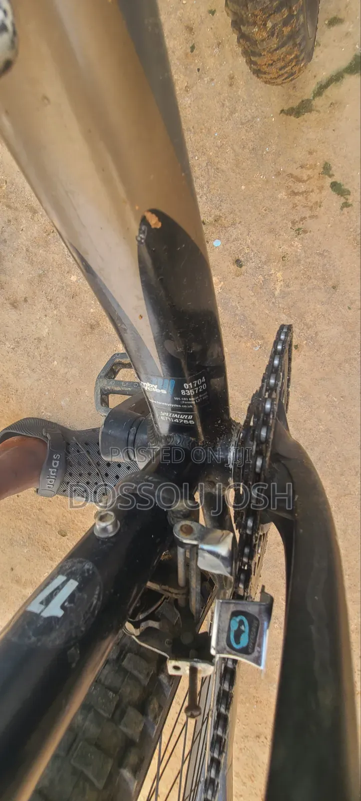 Foreign Used Specialized Hardrock Mountain Bike - 20-Speed, 26"
