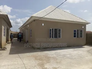 1bdrm Apartment in Gwagwalada for rent