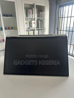Laptop HP EliteBook 1040 G8 16GB Intel Core i7 SSD 512GB