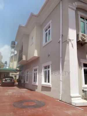 5bdrm Duplex in Ikota for rent