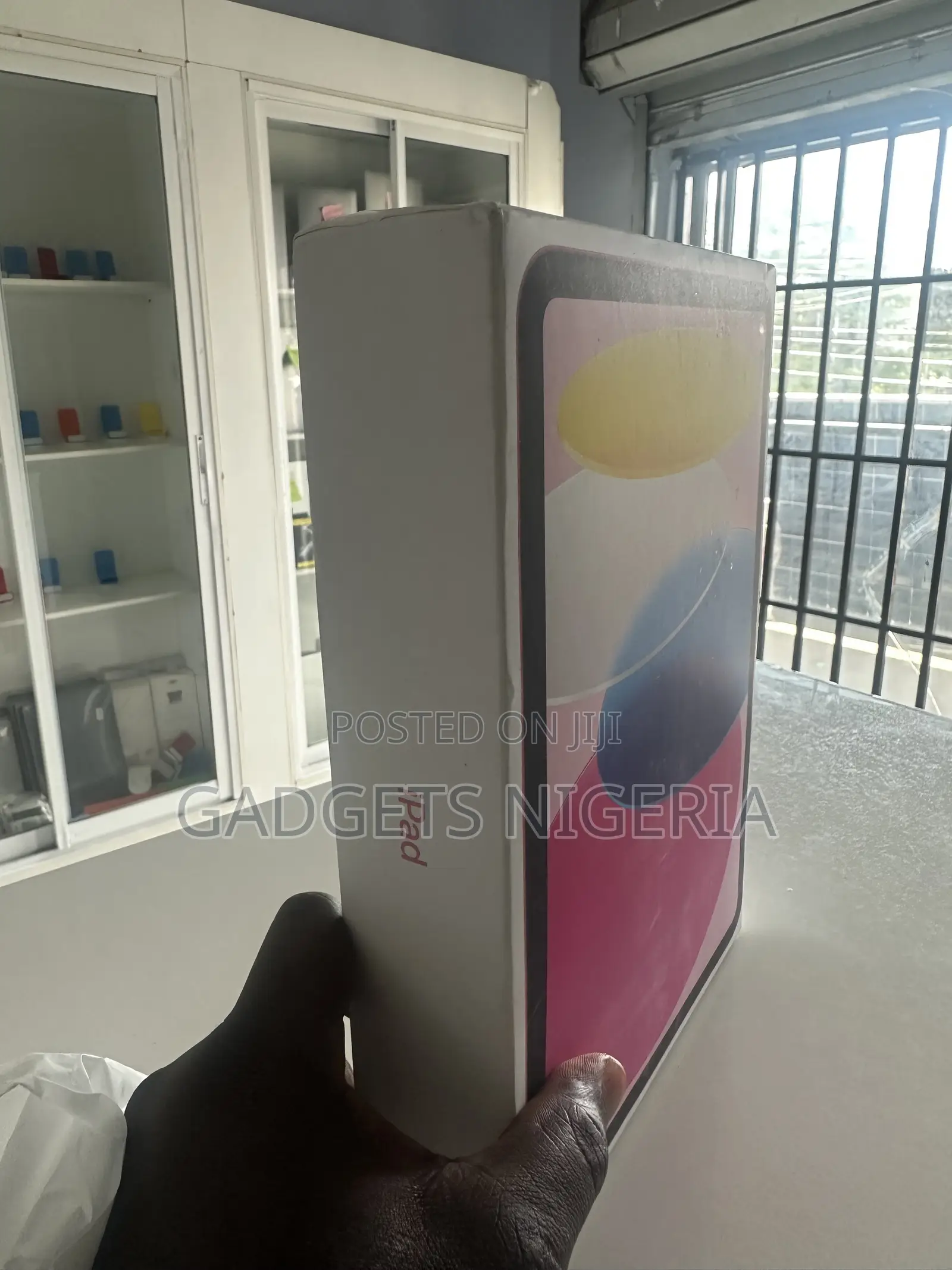 New Apple iPad (2025) 128 GB Pink