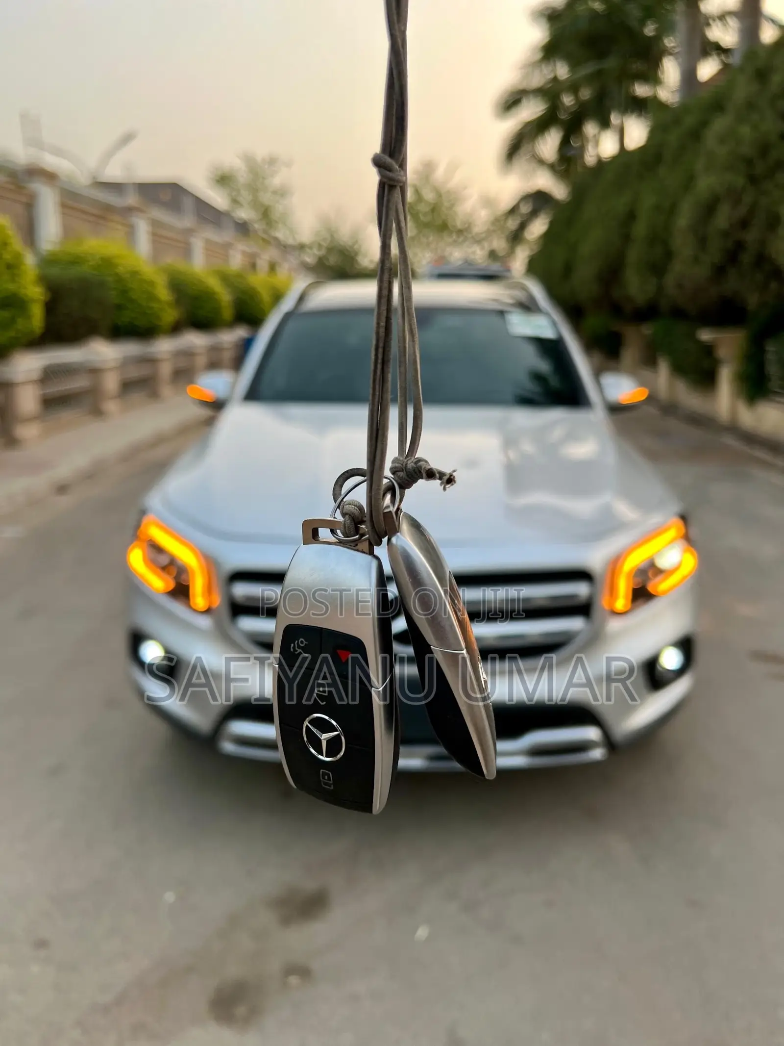 Mercedes-Benz GLB-Class 2021 Silver
