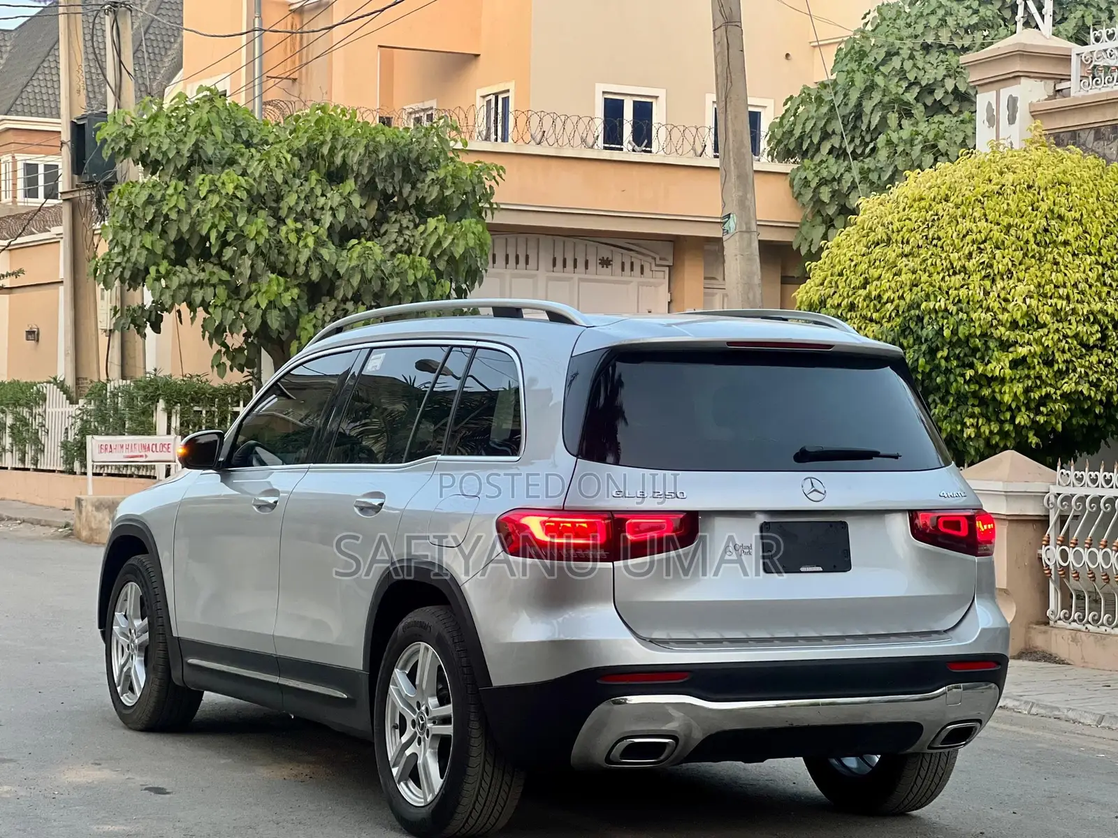 Mercedes-Benz GLB-Class 2021 Silver