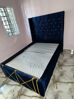 Bedframe Bedstand