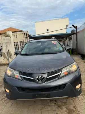 Toyota RAV4 Limited 4dr SUV AWD (2.5L 4cyl 6A) 2015 Gray