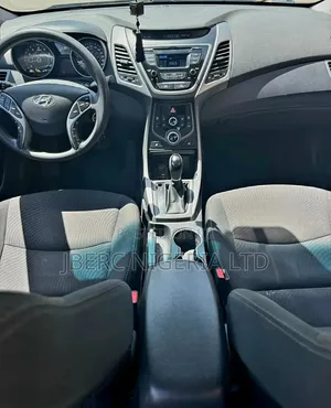 Hyundai Elantra 2015 Silver