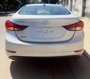 Hyundai Elantra 2015 Silver