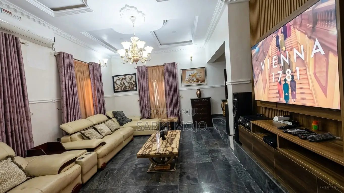 Luxury 3 Bedroom Duplex