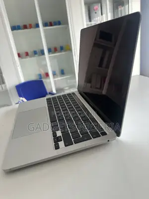 Laptop Apple MacBook Pro 2020 M1 8GB Apple M1 SSD 512GB