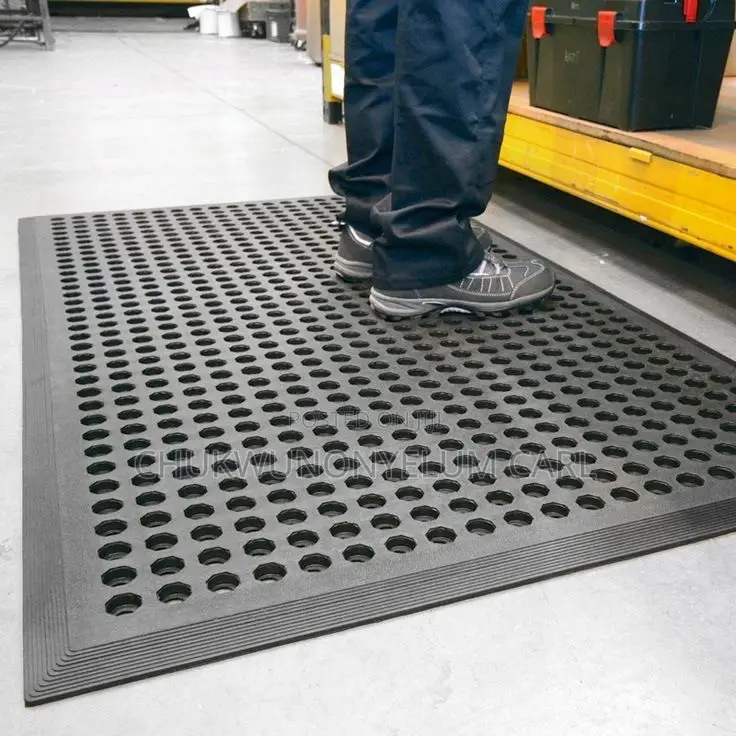 Thick Rubber Footmat